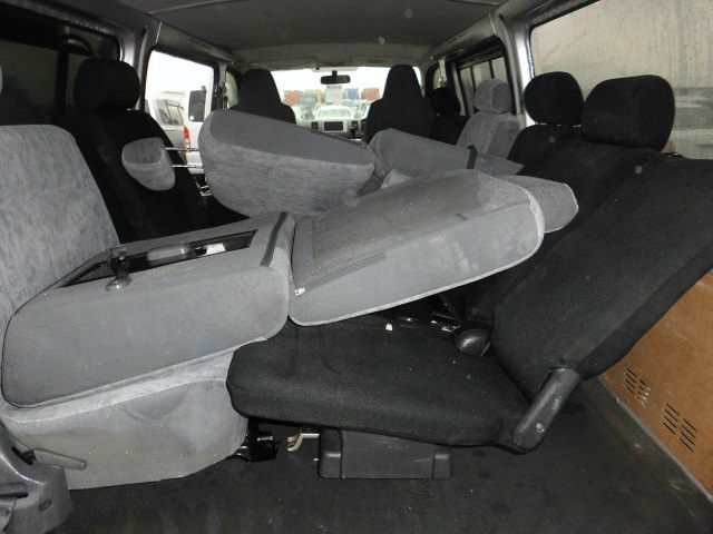 HIACE DX GL PACKAGE4