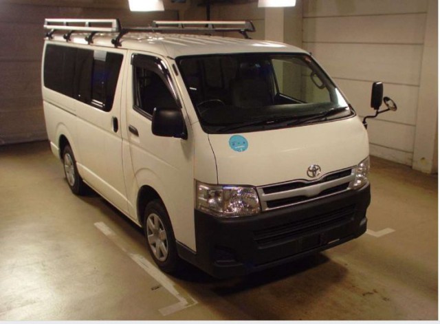 HIACE VAN DX1