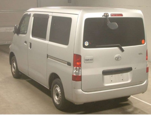 TOWNACE VAN  GL2